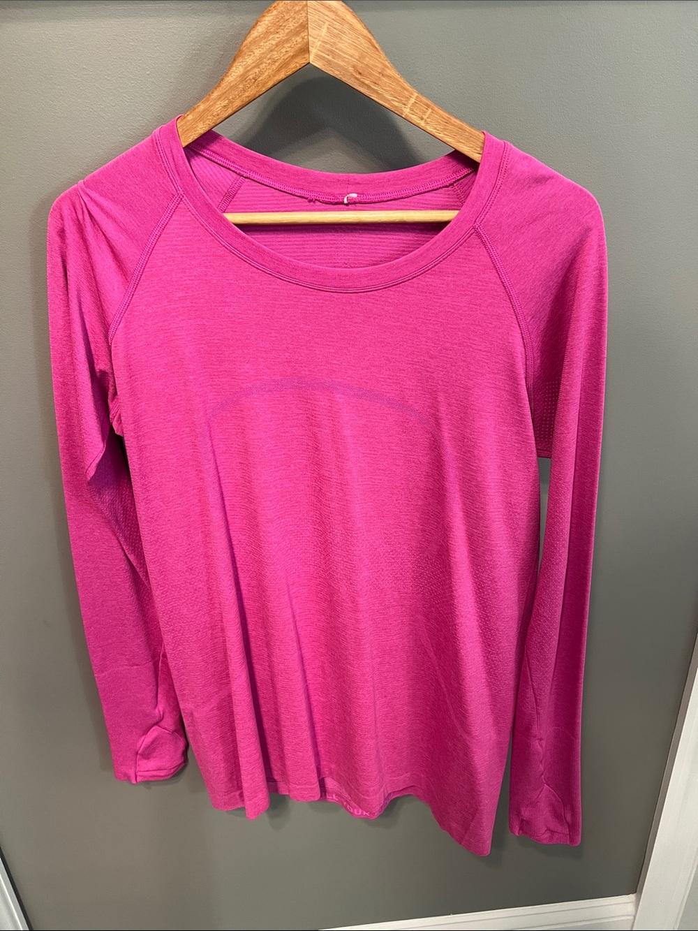 Lululemon Women’s Long Sleeve Swiftly Top - Hot Pink